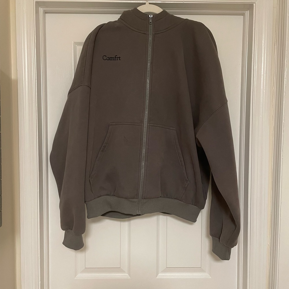 Comfrt Women's Zip-Up Jacket and Pants in Grey
